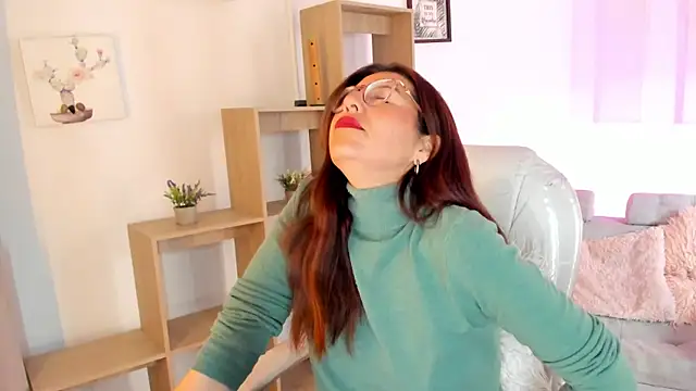 Snapshot of Antonnella_3 chatting on 09.17.25 Antonnella 3 online show from 09.17.25