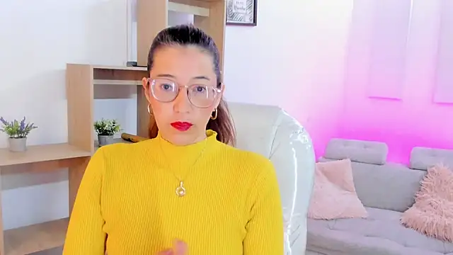 Snapshot of Antonnella_3 chatting on 09.29.25 Antonnella 3 online show from 09.29.25