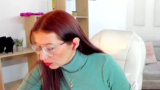 Snapshot of Antonnella_3 chatting on 10.17.25 Antonnella 3 online show from 10.17.25