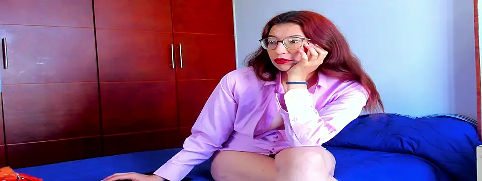 Snapshot of Antonnella_3 chatting on 12.16.25 Antonnella 3 online show from 12.16.25