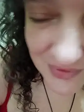 Snapshot of Bella_melada chatting on 10.22.25 Bella melada online show from 10.22.25