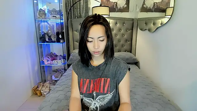 Snapshot of reighnempress chatting on 10.09.25 reighnempress online show from 10.09.25