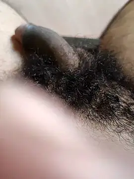 Snapshot of Honestguy100 chatting on 11.08.25 Honestguy100 online show from 11.08.25