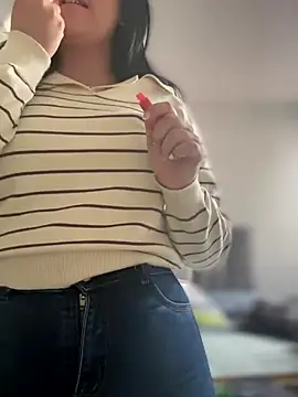 Alyaa s online show from 10.13.25