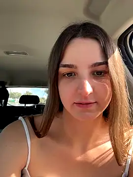 DoriDeluxe66 online show from 10.31.25