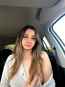 Snapshot of DoriDeluxe66 chatting on 11.13.25 DoriDeluxe66 online show from 11.13.25