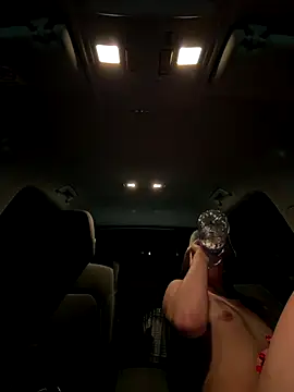 Snapshot of DoriDeluxe66 chatting on 11.20.25 DoriDeluxe66 online show from 11.20.25