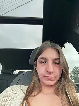 Snapshot of DoriDeluxe66 chatting on 02.13.26 DoriDeluxe66 online show from 02.13.26