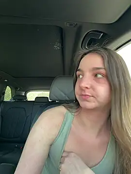 Snapshot of DoriDeluxe66 chatting on 02.15.26 DoriDeluxe66 online show from 02.15.26