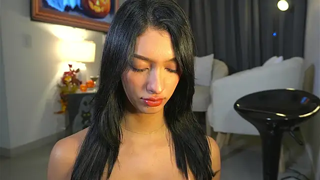 Snapshot of kendall_ruiz chatting on 10.24.25 kendall ruiz online show from 10.24.25