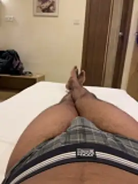 Snapshot of karthikchennai09 chatting on 05.12.26 karthikchennai09 online show from 05.12.26