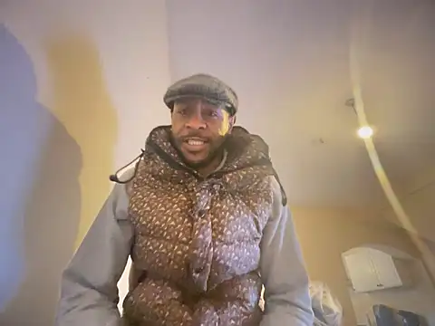 CuzzyB69 online show from 03.11.25