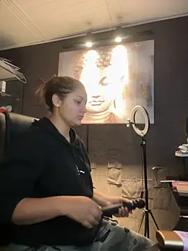 Emiily W online show from 10.27.25