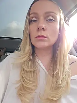 Bondgirl 013 online show from 11.15.25