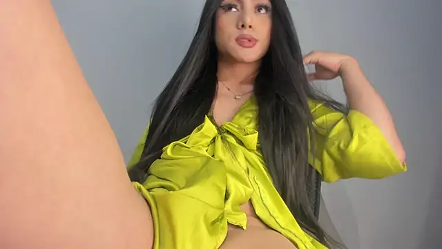 my lovely mia online show from 12.27.24