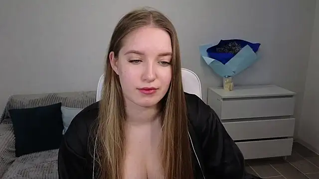 EvaMaddison online show from 01.02.25