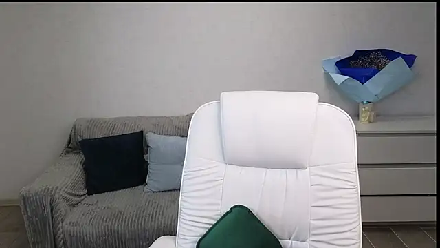 EvaMaddison online show from 01.29.25