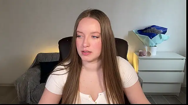 EvaMaddison online show from 04.11.26