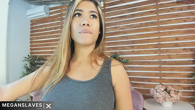 Snapshot of _MeganRain chatting on 03.20.25 MeganRain online show from 03.20.25
