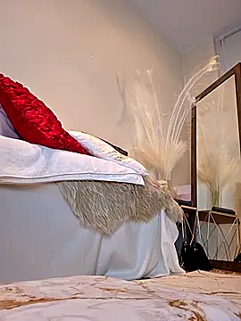 Snapshot of AureliaDoux chatting on 10.01.25 AureliaDoux online show from 10.01.25