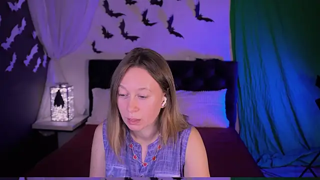 BrookeEvans online show from 11.02.25