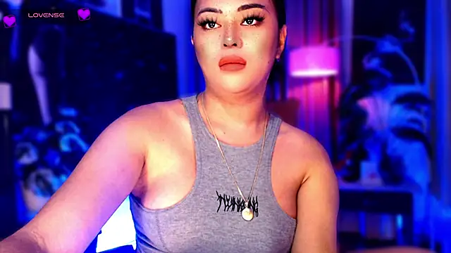 Thalia Cambridge online show from 10.19.25