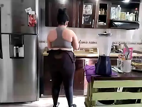 Snapshot of Diosasky chatting on 01.15.25 Diosasky online show from 01.15.25