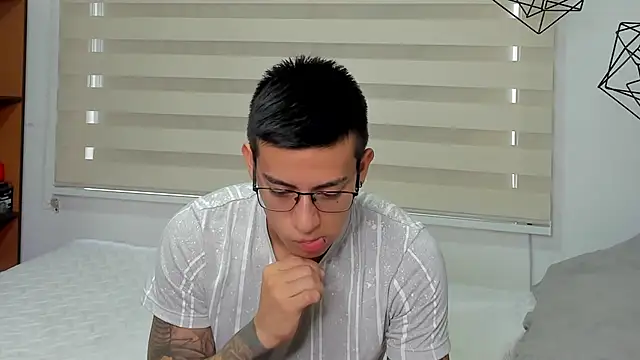 Snapshot of SIXXTOLOVE18 chatting on 02.08.26 SIXXTOLOVE18 online show from 02.08.26