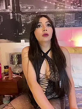 KateLatorre online show from 02.22.25