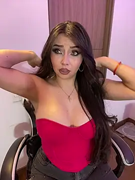 KateLatorre online show from 11.20.25