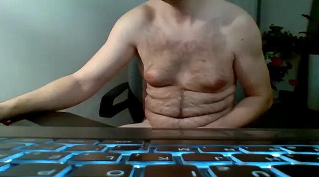 Snapshot of Horney_boy86 chatting on 12.30.24 Horney boy86 online show from 12.30.24