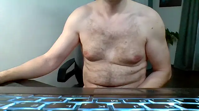 Snapshot of Horney_boy86 chatting on 02.08.25 Horney boy86 online show from 02.08.25