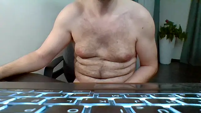 Snapshot of Horney_boy86 chatting on 03.07.25 Horney boy86 online show from 03.07.25