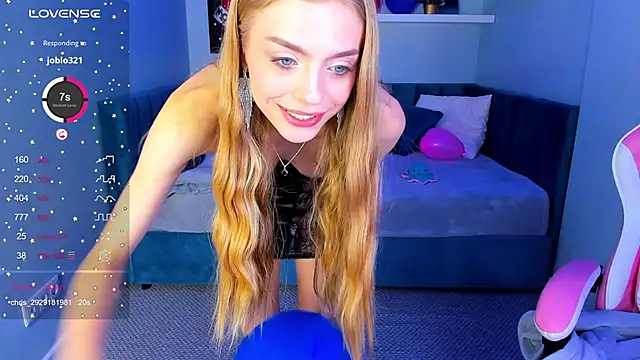 Snapshot of sayl0r_moon chatting on 12.21.24 sayl0r moon online show from 12.21.24