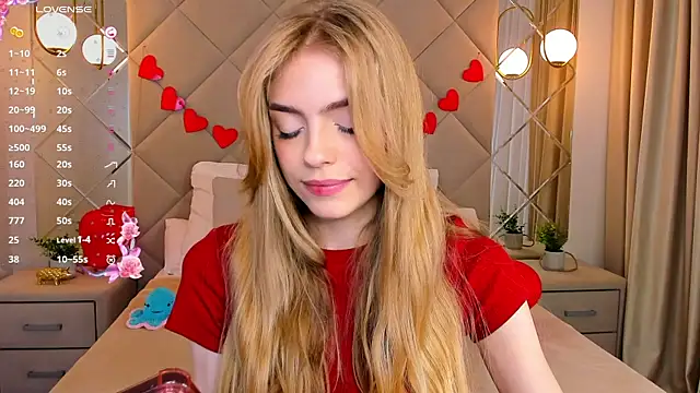 Snapshot of sayl0r_moon chatting on 02.15.25 sayl0r moon online show from 02.15.25