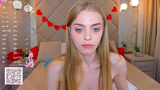 Snapshot of sayl0r_moon chatting on 03.01.25 sayl0r moon online show from 03.01.25