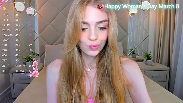 Snapshot of sayl0r_moon chatting on 03.06.25 sayl0r moon online show from 03.06.25