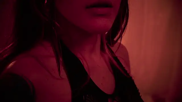 HannaMoom online show from 11.18.25