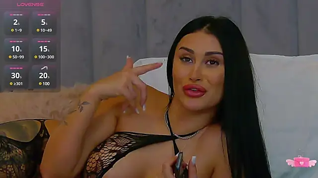 EmyLaveau online show from 01.31.25