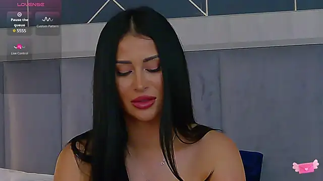 EmyLaveau online show from 02.14.25