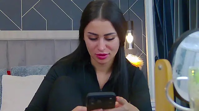 EmyLaveau online show from 02.04.26