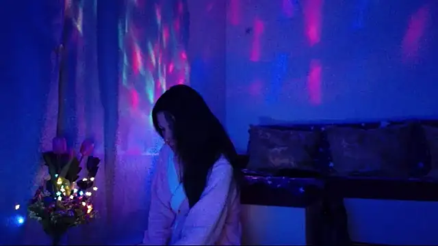 ElysaSun online show from 02.04.25