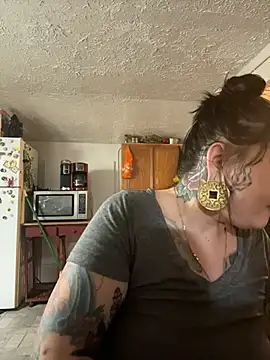 evacheers online show from 12.23.25