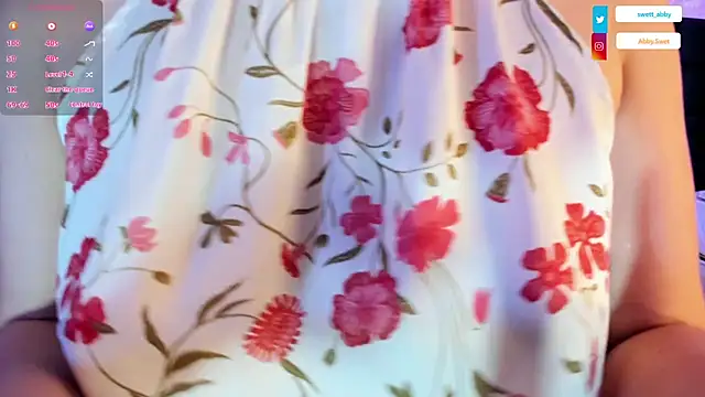 Snapshot of Abby_Sweet1_ chatting on 11.05.25 Abby Sweet1 online show from 11.05.25