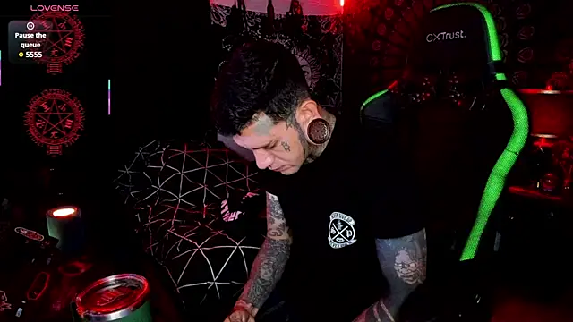 josh  ackerman online show from 10.05.25