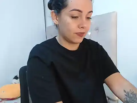 Snapshot of camii_7 chatting on 02.13.26 camii 7 online show from 02.13.26