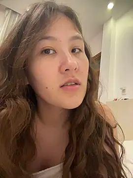 Snapshot of Riz_girl chatting on 05.26.26 Riz girl online show from 05.26.26