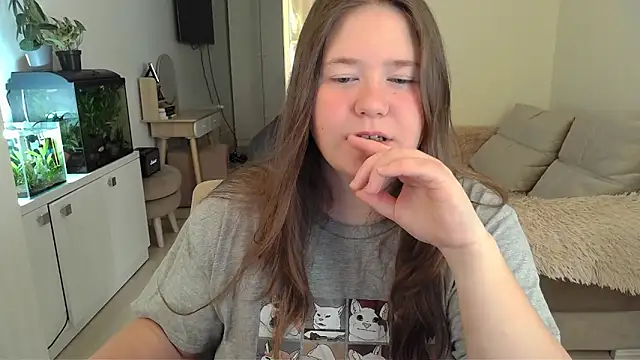 remirann  online show from 03.18.25