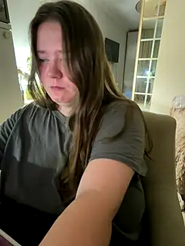 remirann  online show from 10.13.25