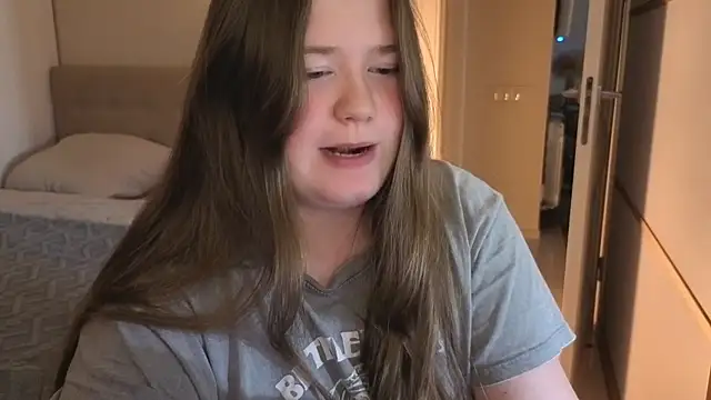 remirann  online show from 10.20.25